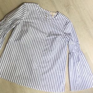 Michael Kors bell sleeve white and black top